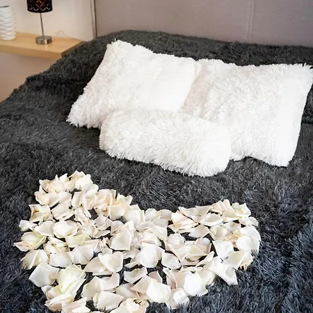 Apartman Royal Roses *