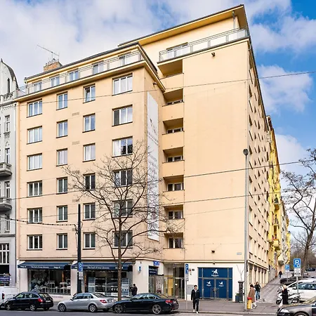 Royal Roses Apartament *