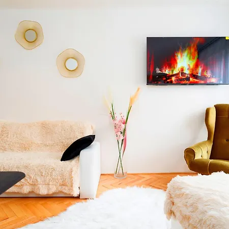 Apartament Royal Roses Praga